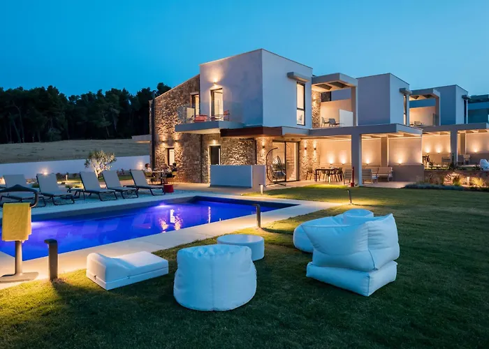 Sani E Belli By Halu!, Villas With Private Pool